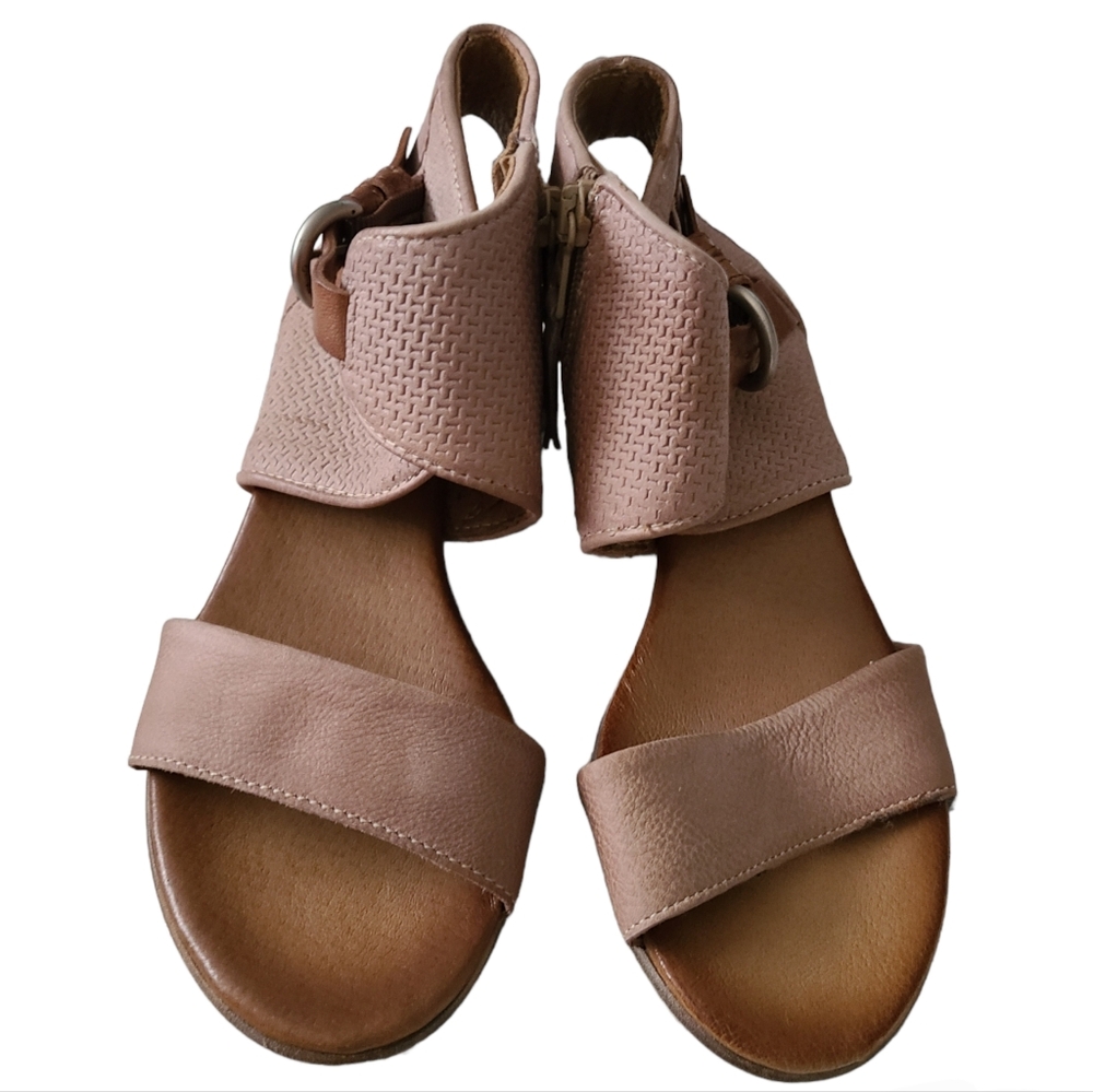 MIZ MOOZ | NEW YORK CITY | CHEERFUL LEATHER SANDAL | SIZE (37) 6.5 - 7 - Picture 3 of 12